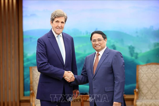 Thủ tướng Phạm Minh Chính tiếp Đặc phái viên của Tổng thống Hoa Kỳ về khí hậu