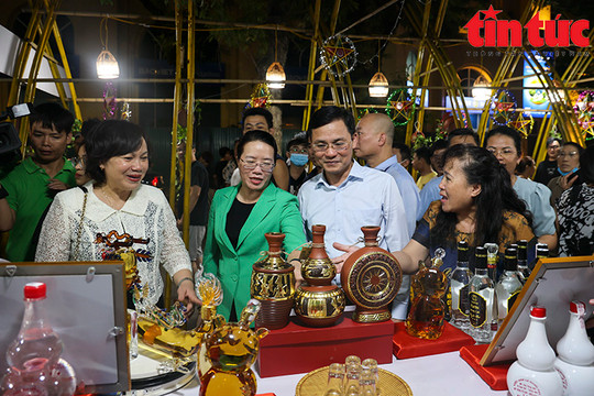 “Tuần hàng quảng bá nông sản Hà Nội và các tỉnh, thành phố” mở cửa hết ngày 10-9