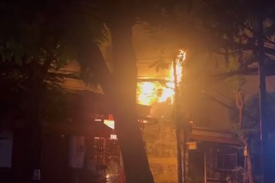 Cháy trong căn nhà khóa trái cửa tại TP Hồ Chí Minh khiến 2 trẻ em tử vong