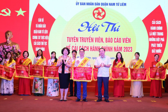 30 thí sinh dự hội thi tuyên truyền về CCHC quận Nam Từ Liêm