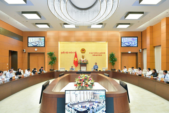 Ủy ban Thường vụ Quốc hội sẽ giám sát lĩnh vực trật tự, an toàn giao thông tại Hà Nội