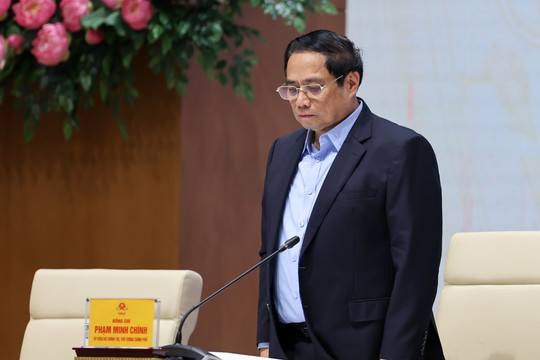 Thủ tướng Chính phủ mặc niệm các nạn nhân tử vong trong vụ cháy chung cư mini tại quận Thanh Xuân