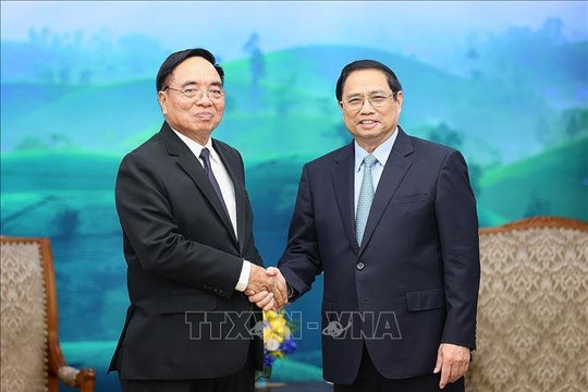 Thủ tướng Phạm Minh Chính tiếp Bộ trưởng Bộ Kế hoạch và Đầu tư Lào