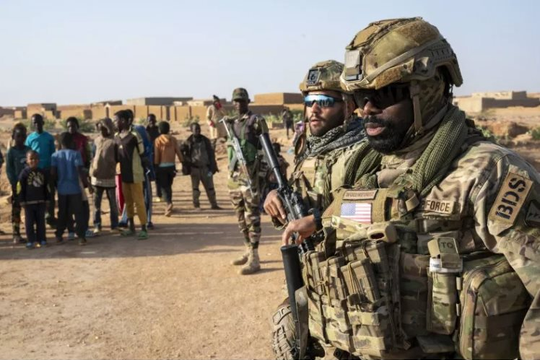Mỹ nối lại hoạt động chống khủng bố ở Niger