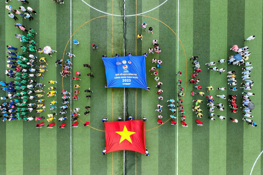 Hoãn vòng loại khu vực Hà Nội giải bóng đá công nhân toàn quốc 2023