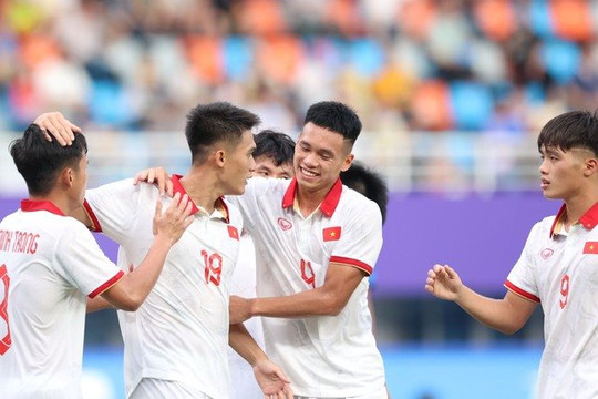 Olympic Việt Nam thắng Mông Cổ 4-2 trong trận ra quân tại ASIAD 19