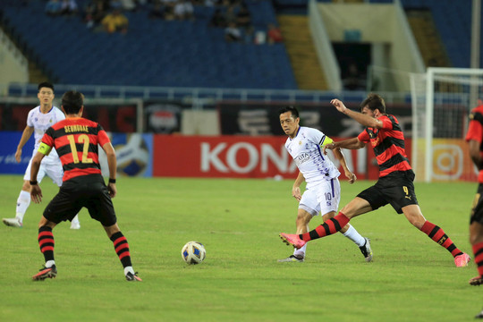 Hà Nội FC thua 2-4 trước đội Hàn Quốc trong trận ra quân vòng bảng AFC Champions League