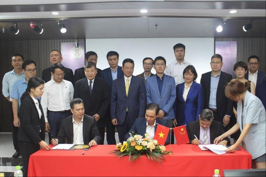 Đẩy mạnh hợp tác công nghiệp hỗ trợ giữa Hà Nội và Thượng Hải