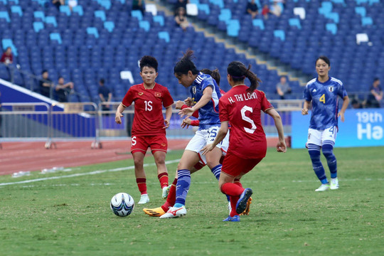 Đội tuyển nữ Việt Nam thua đậm Nhật Bản, cơ hội đi tiếp mong manh