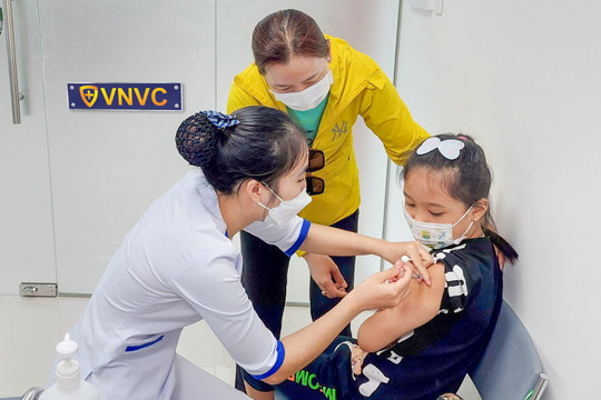 Hợp tác đưa vắc xin phòng sốt xuất huyết về Việt Nam