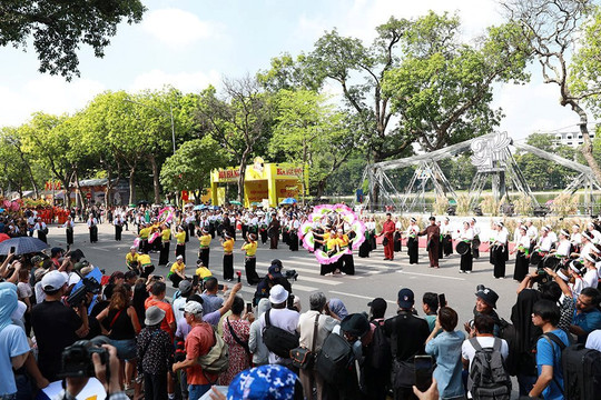 Festival thu Hà Nội: Thu hút 80.000 lượt khách và… hơn thế nữa!