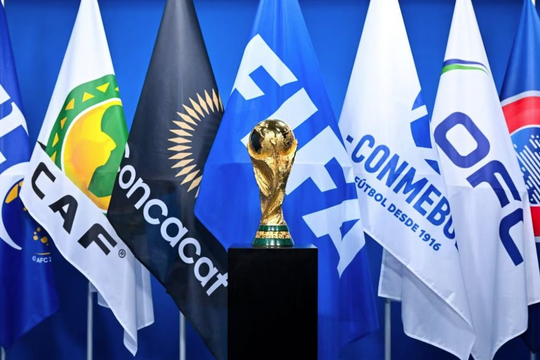 World Cup lần đầu diễn ra tại 3 châu lục