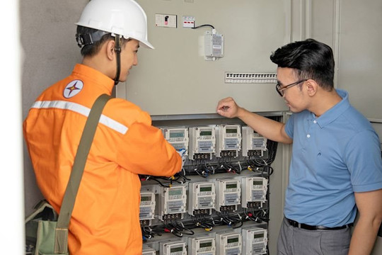 Điện lực Hà Nội thay đổi thời gian chốt số công tơ điện vào cuối tháng