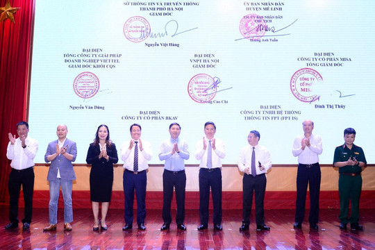 Hà Nội: Thi đua nước rút hoàn thành chỉ tiêu chuyển đổi số 2023