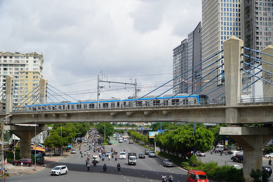 Thành phố Hồ Chí Minh: Tuyến metro số 1 sắp về đích