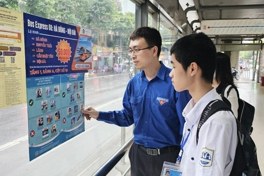 Hà Nội: Ban hành quy tắc ứng xử trên xe buýt