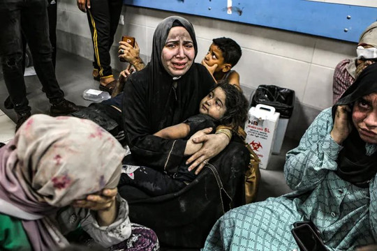 Thế giới rúng động trước vụ không kích bệnh viện al-Ahli ở Gaza