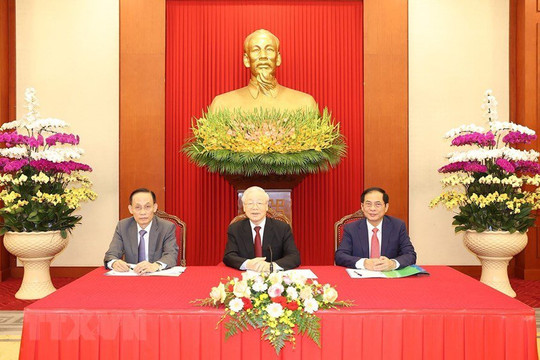 Tổng Bí thư Nguyễn Phú Trọng điện đàm cấp cao với Tổng thống Pháp Emmanuel Macron