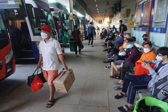 Nhà xe Thành Bưởi ngưng hoạt động, TP Hồ Chí Minh bảo đảm nhu cầu đi lại của người dân