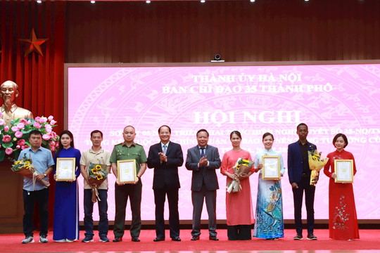 Hà Nội trao giải Cuộc thi chính luận về bảo vệ nền tảng tư tưởng của Đảng cho 41 tác phẩm