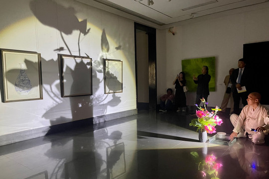Thưởng thức nghệ thuật Hàn Quốc đầy phóng khoáng và tự do