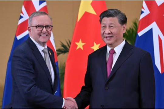 Thủ tướng Australia thăm Trung Quốc cải thiện quan hệ song phương