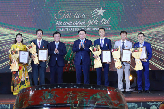 5 giải A Hội thi sản phẩm thủ công mỹ nghệ Việt Nam đều đến từ Hà Nội