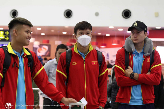 Đội tuyển Việt Nam lên đường sang Philippines, chuẩn bị cho vòng loại World Cup 2026