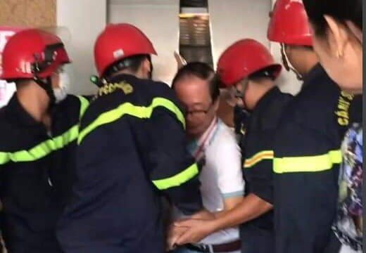 TP Hồ Chí Minh: Giải cứu thành công 9 người kẹt trong thang máy