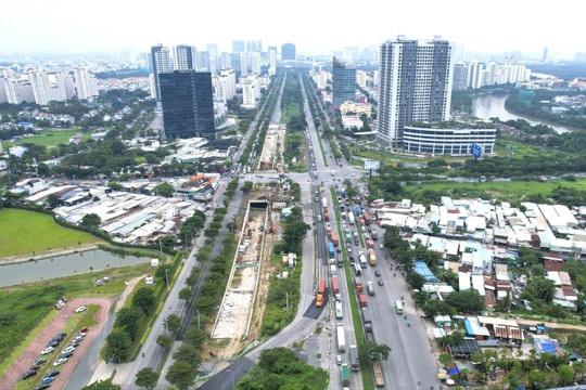 TP Hồ Chí Minh: Giải ngân vốn đầu tư công mới đạt 38%