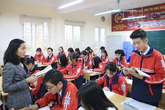 chơi bài kiếm tiền vào lớp 10 tại Hà Nội: Bớt âu lo, giải tỏa áp lực