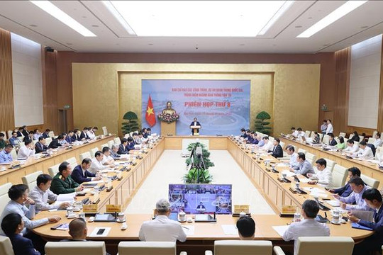 Thủ tướng Phạm Minh Chính: Khơi thông điểm nghẽn, thúc đẩy triển khai các dự án quan trọng quốc gia