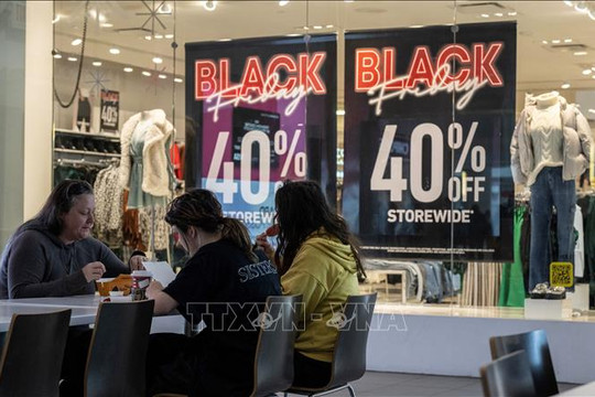 Doanh số bán hàng của Mỹ tăng 2,5% trong dịp Black Friday