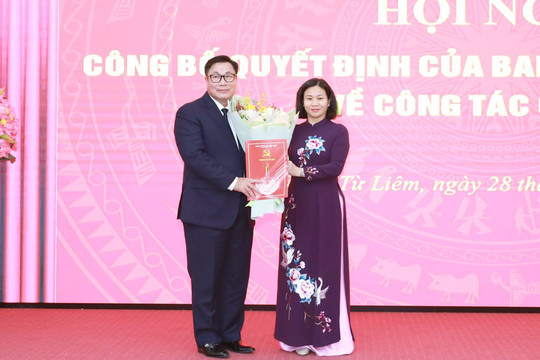 Điều đánh bài casino trực tuyếnng, phân công đồng chí Nguyễn Quang Hiếu làm Bí thư Quận ủy Nam Từ Liêm
