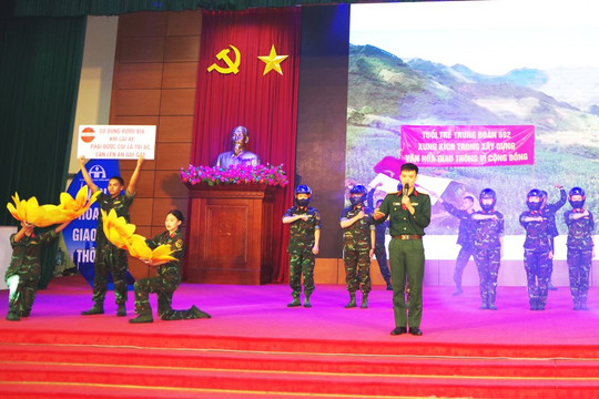 Cán bộ, chiến sĩ Bộ Tư lệnh Thủ đô Hà Nội: Ý thức cao khi tham gia giao thông