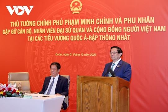 Thủ tướng Chính phủ Phạm Minh Chính gặp gỡ cộng đồng người Việt Nam tại UAE