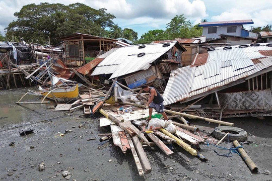 Nhật Bản và Philippines dỡ bỏ cảnh báo sóng thần sau động đất
