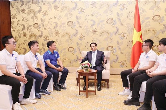 casino trực tuyến W88 Phạm Minh Chính gặp Nhóm sinh viên Việt Nam đoạt giải tại cuộc thi của COP28