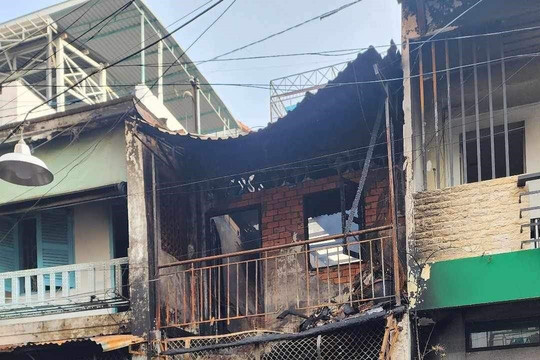 Điều tra vụ cháy nhà làm hai người tử vong