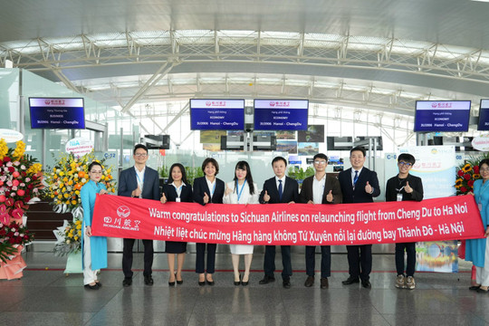 Thêm một hãng hàng không quốc tế mở đường bay thường lệ tới Hà Nội