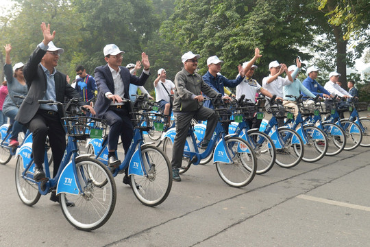 Hành trình xe đạp hữu nghị vì Hà Nội xanh năm 2023 thúc đẩy hành động vì môi trường