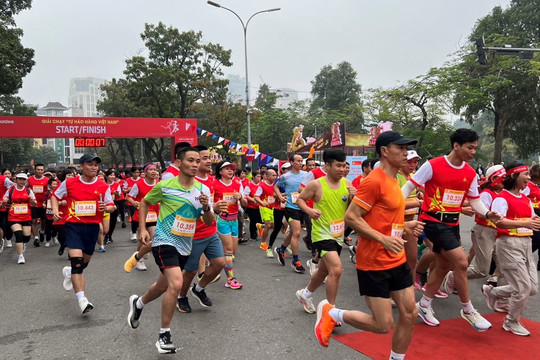 1.000 người tham gia giải chạy "Tự hào hàng Việt"