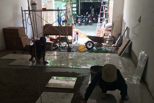 Giám sát việc sửa chữa, cải tạo tại số 1, ngõ 112 phố Thanh Nhàn
