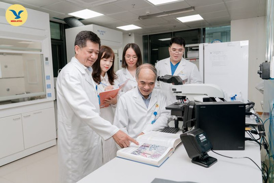 An tâm về sức khỏe, chọn khám cùng chuyên gia hàng đầu Việt Nam tại Hệ thống Y tế MEDLATEC