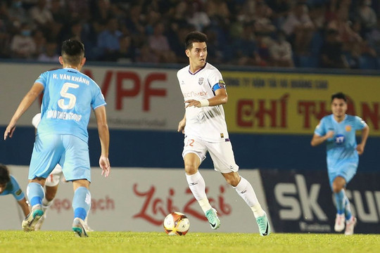 Becamex Bình Dương ngắt chuỗi mạch trận bất bại của Nam Định FC