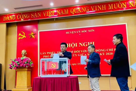 Sóc Sơn lấy phiếu tín nhiệm các đồng chí trong Thường trực Huyện ủy