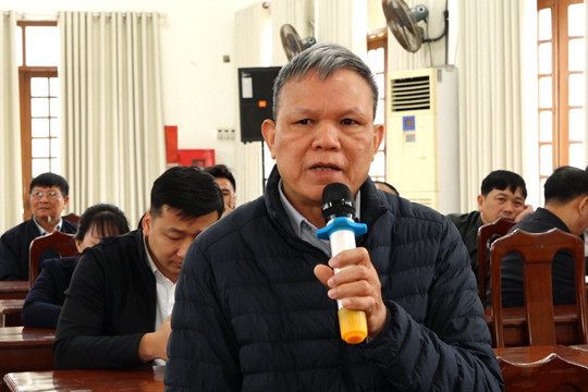 Cử tri Thanh Oai kiến nghị vấn đề ô nhiễm sông Đáy
