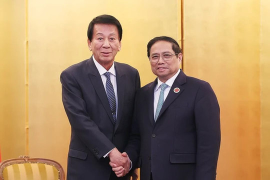 Thủ tướng Phạm Minh Chính tiếp nguyên Đại sứ đặc biệt Nhật Bản - Việt Nam và Chủ tịch Ngân hàng JBIC