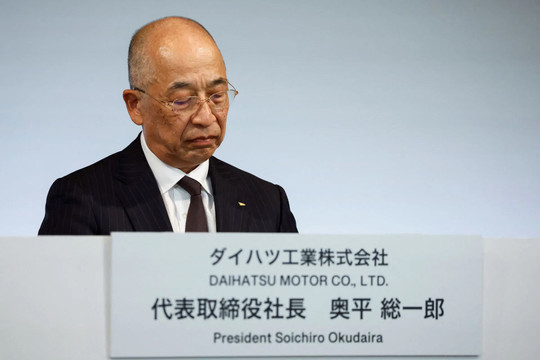 Daihatsu dừng toàn bộ việc giao xe mới do bê bối an toàn