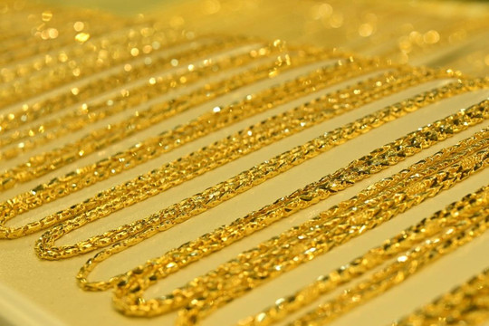Giá vàng lên đỉnh mới 78 triệu đồng mỗi lượng